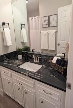NA986 — Campbellton Drive Spacious Colonial Retreat