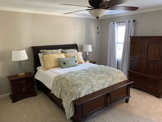Brookview Court bedroom with ceiling fan