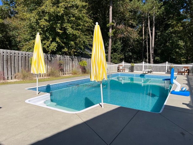 NA230 — Oakbrook Drive Poolside Retreat property photo 014