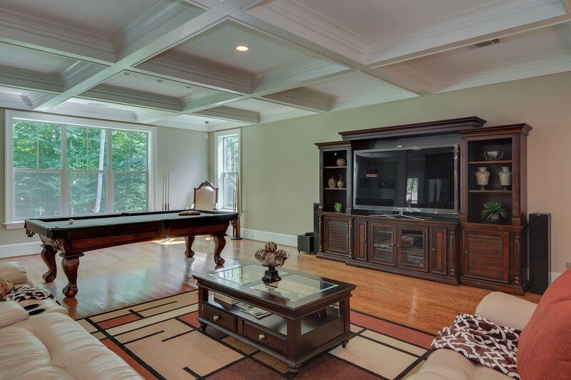 NA251 — River Wind Dr Savannah Barony Retreat property photo 003