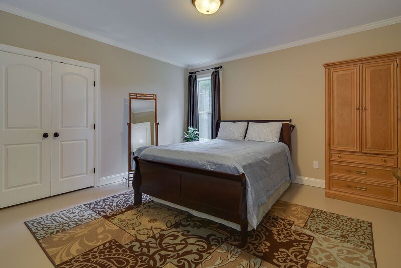 NA251 — River Wind Dr Savannah Barony Retreat property photo 013