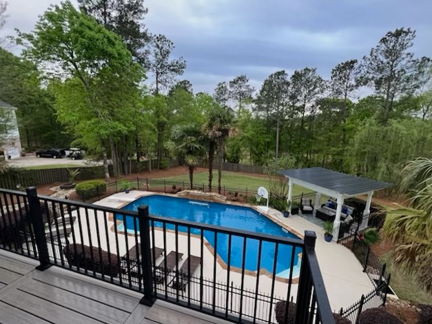 NA267 — River Wind Dr Poolside Retreat property photo 002