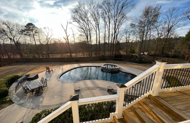 NA273 — River Wind Drive Poolside Retreat property photo 006