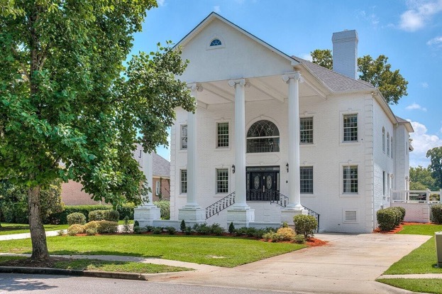 NA29 — Savannah River Place Three-Level Riverfront Estate