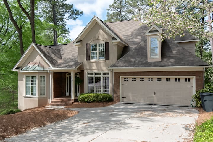 NA5 — Shadowmoore Court Savannah River Bluff Retreat