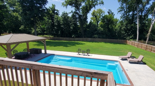 NA556 — River North Drive Riverfront Retreat property photo 012