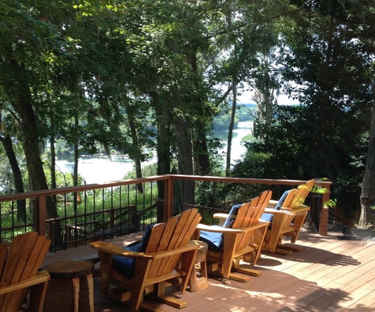 NA829 — River Bluff Drive Riverfront Retreat property photo 008