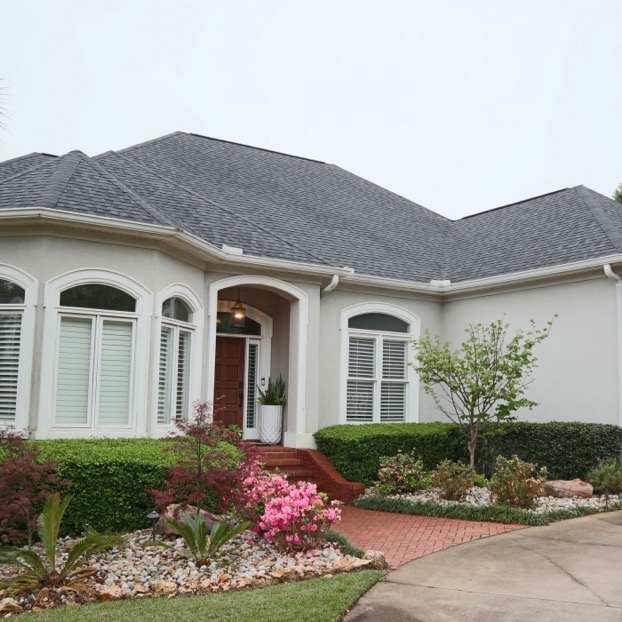 NA845 — River Bluff Drive Riverfront Retreat property photo 005