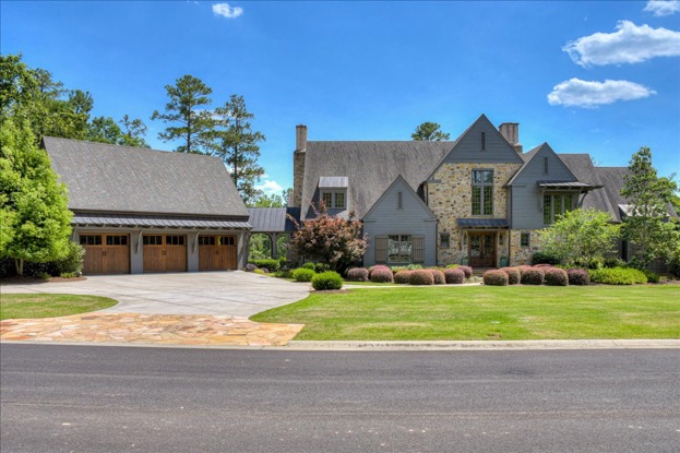 EV1834 — Champions Circle Fairway Retreat