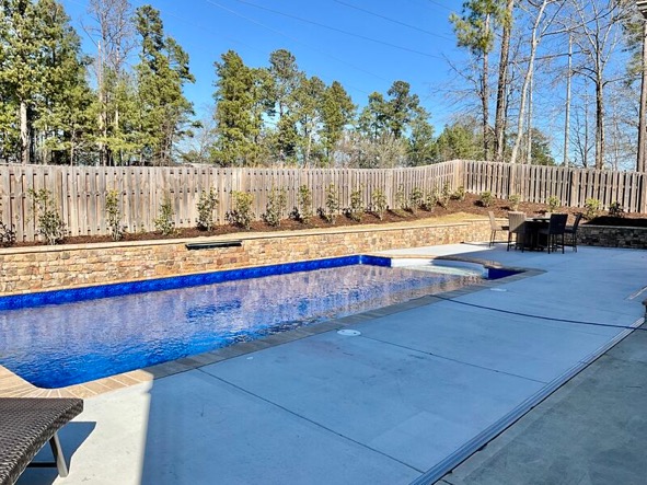 EV521 — Mattock Drive Poolside Retreat property photo 004