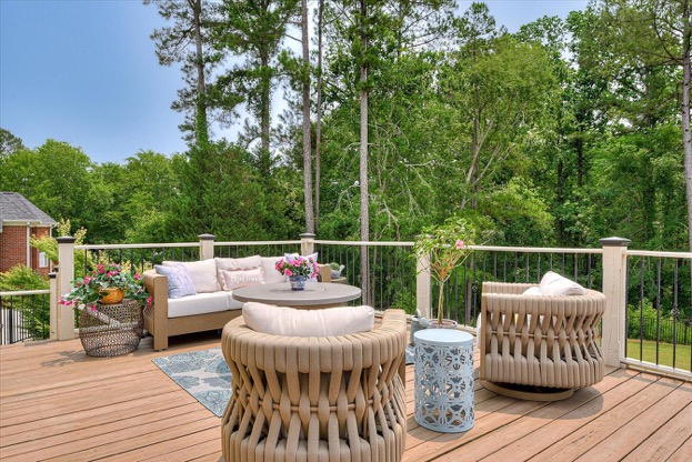 EV612 — Emerald Crossing Poolside Retreat property photo 044