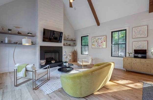 EV720 — Campana Drive Modern Farmhouse Retreat property photo 009