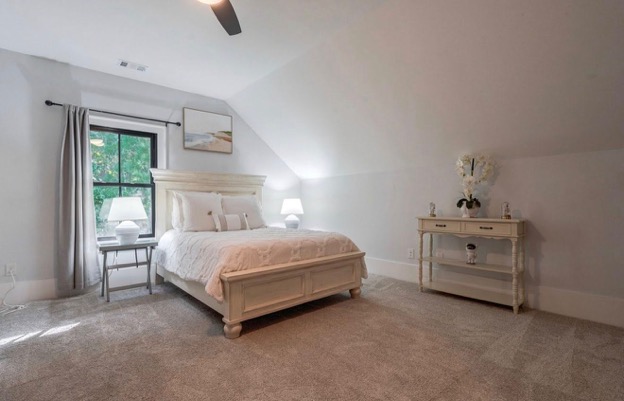 EV720 — Campana Drive Modern Farmhouse Retreat property photo 016