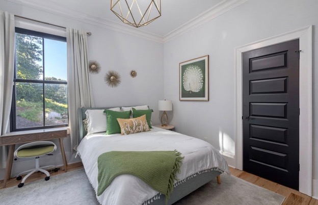 EV720 — Campana Drive Modern Farmhouse Retreat property photo 017